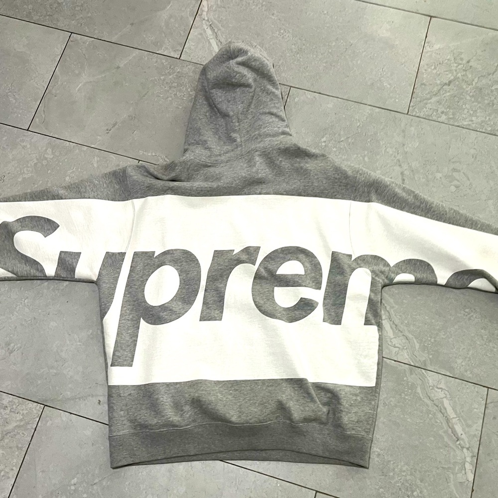 2021
Supreme Big Logo Hooded Sweatshirt 'Heather Grey' size L